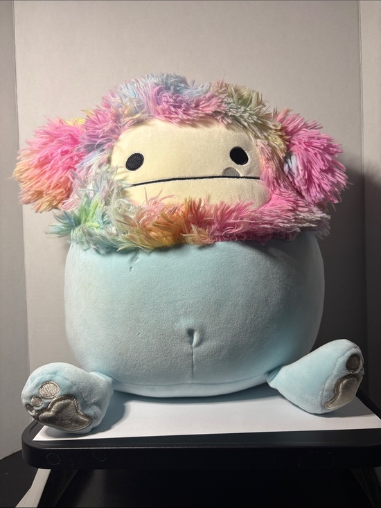Squishmallows Other - Zozo the Bigfoot Fuzzy-Head Blue Body Squishmallow Toy BEE HAPPY🐝